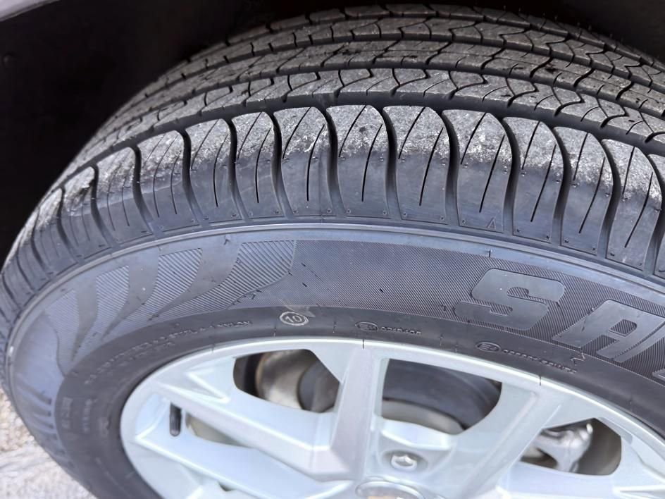 Used 2023 Chevrolet Equinox LT image 7