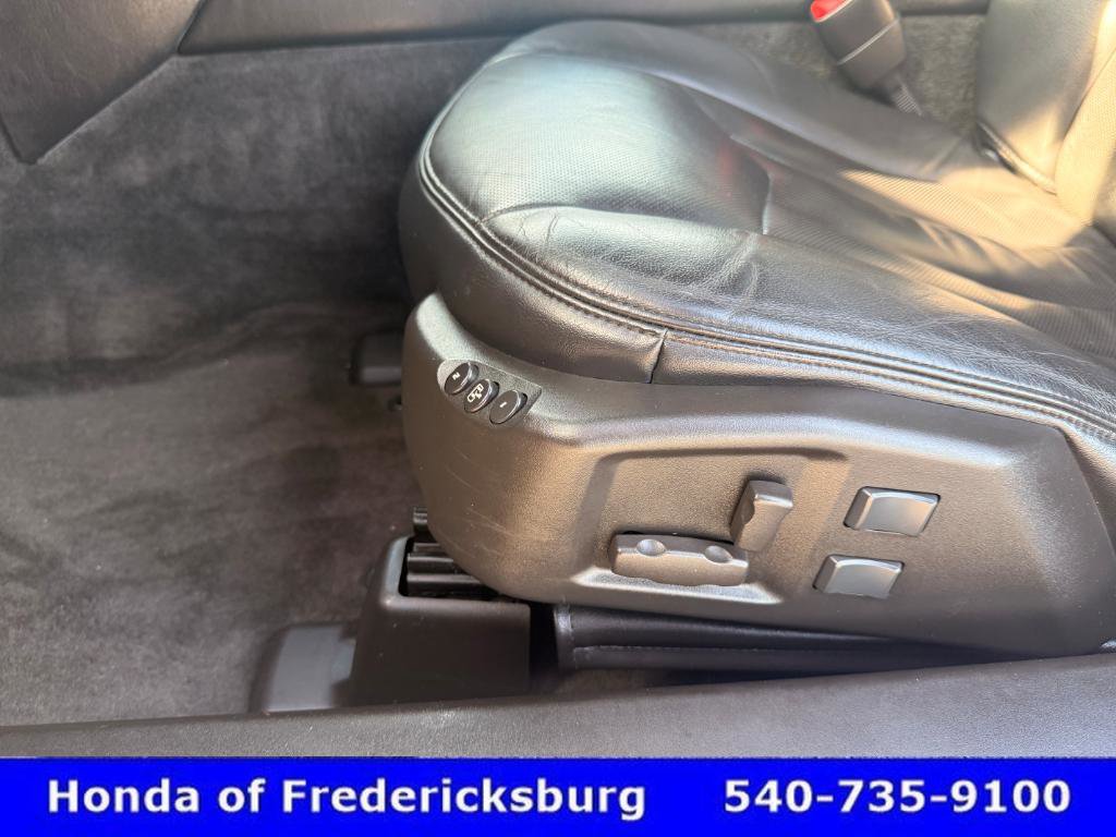 Used 2007 Cadillac XLR image 25