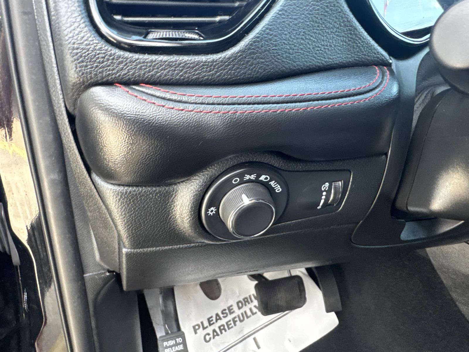 Certified 2024 Dodge Durango GT image 20