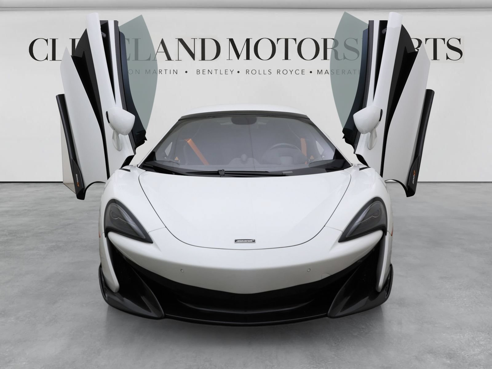 Used 2020 McLaren 600LT Spider RWD image 8
