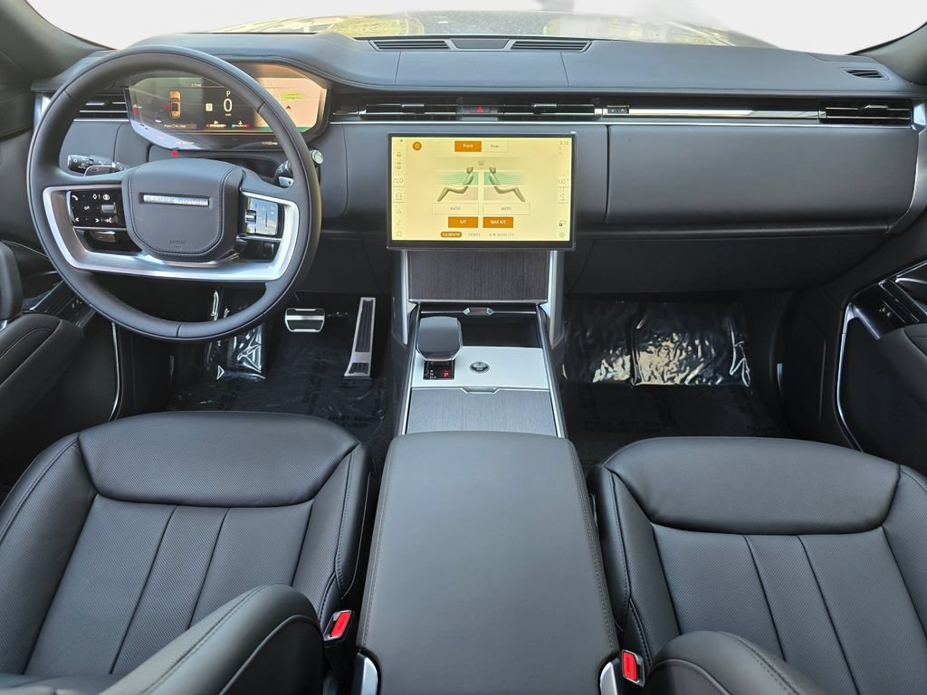 New 2026 Land Rover Range Rover Long Wheelbase SE AWD/4WD image 9