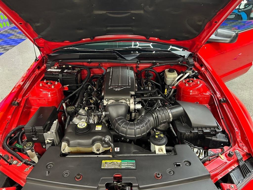 Used 2007 Ford Mustang GT RWD image 3