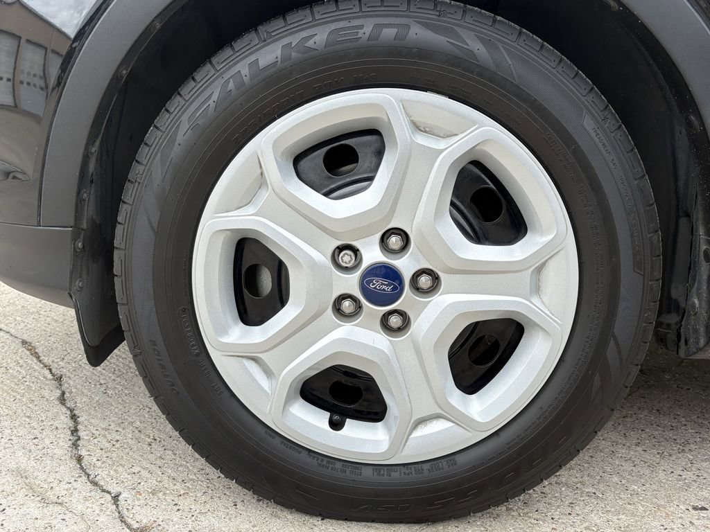Used 2017 Ford Escape S FWD image 9