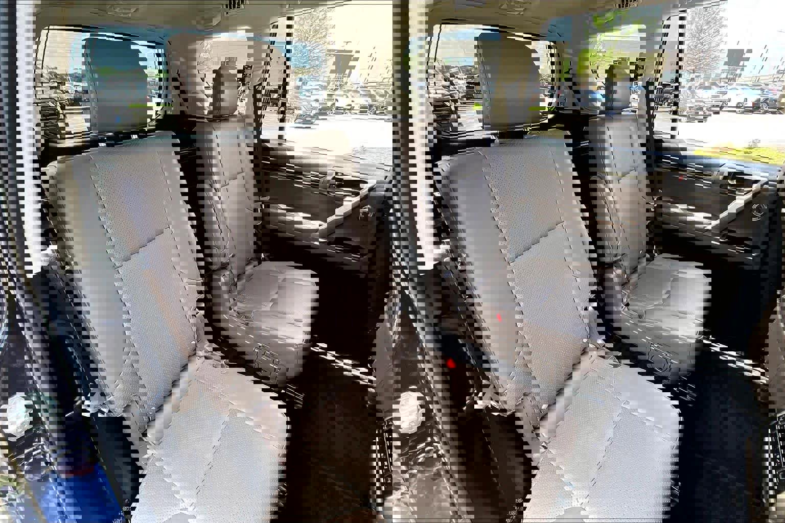 Used 2021 Lexus GX 460 Luxury w/ Sport Design Package image 17