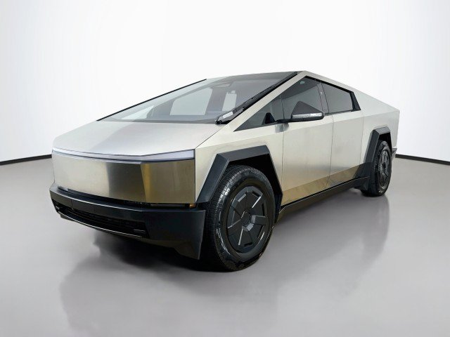 Used 2024 Tesla Cybertruck AWD Crew Cab image 3