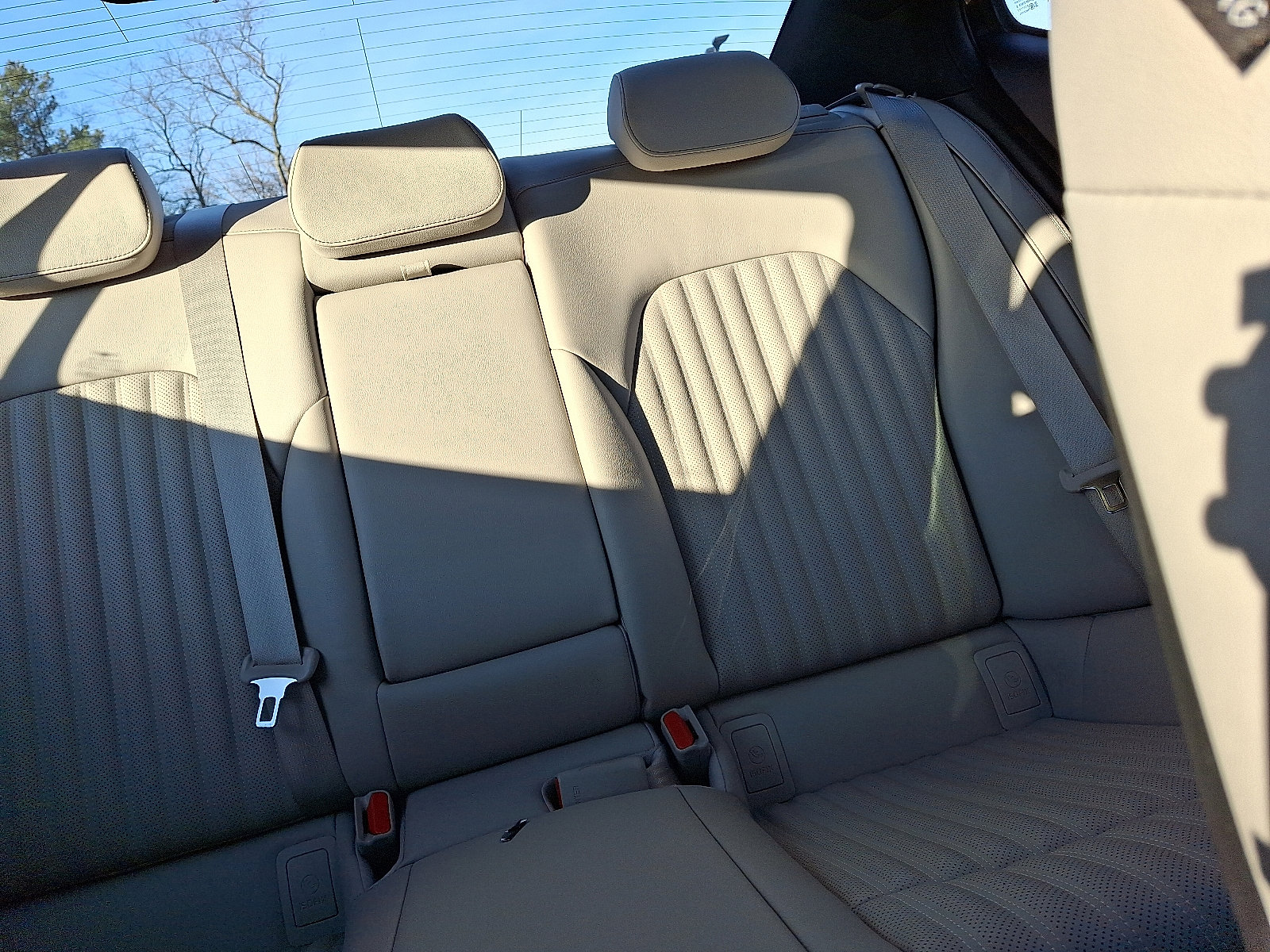 Certified 2023 Genesis G70 2.0T w/ Sport Prestige Package image 20