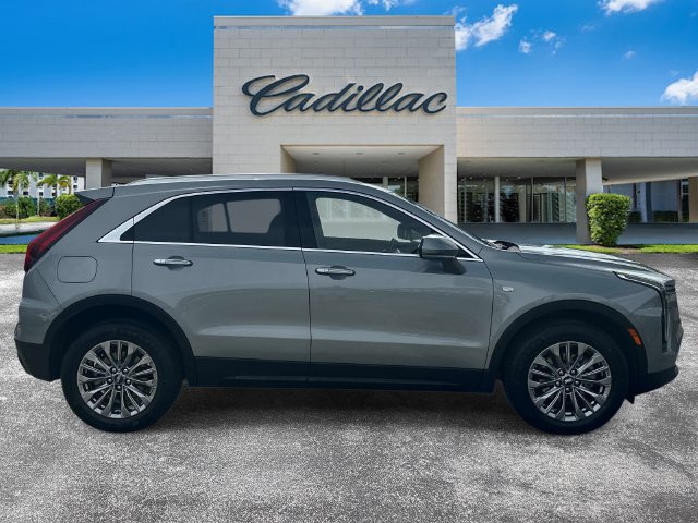 Certified 2024 Cadillac XT4 Premium Luxury FWD image 2
