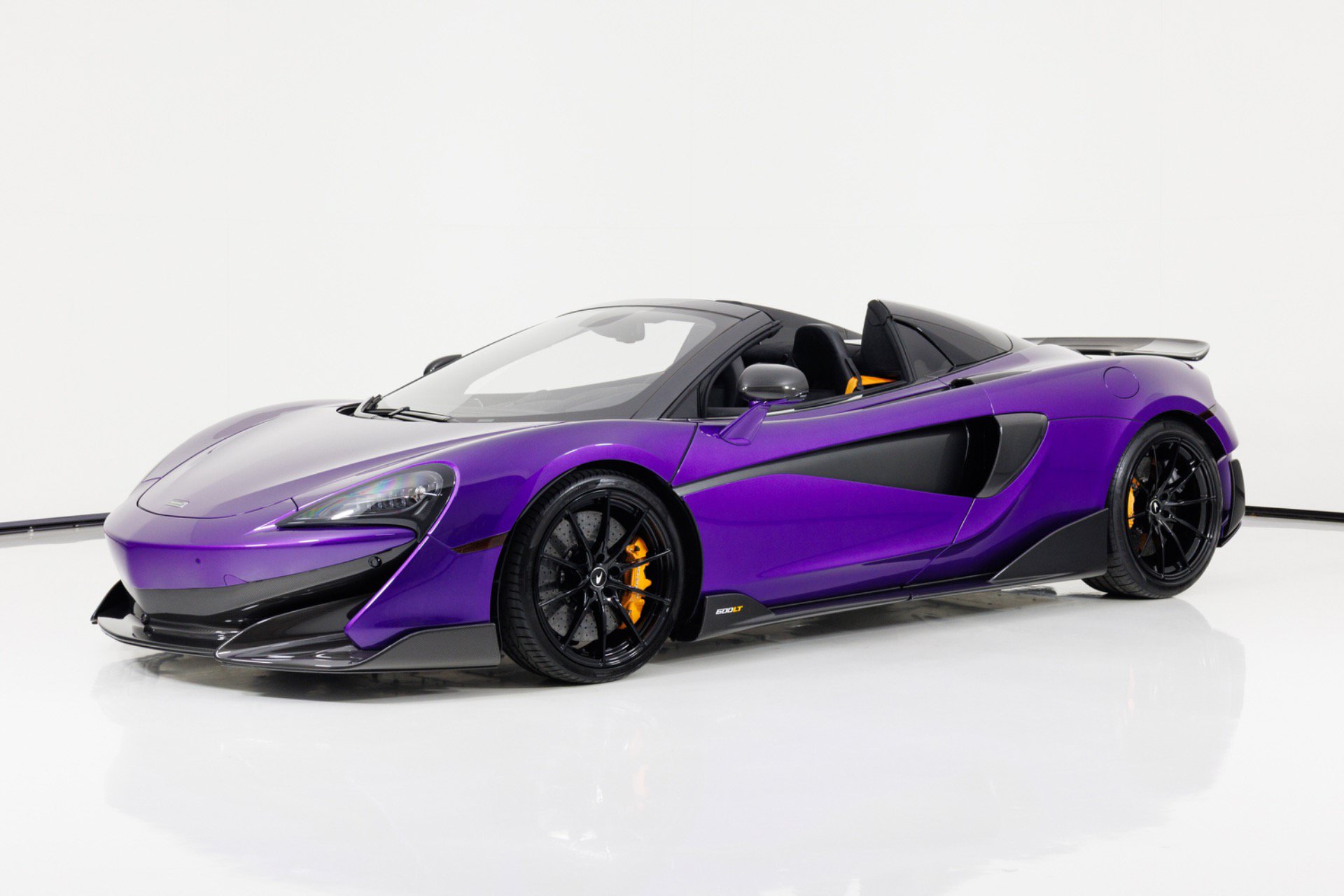 Used 2020 McLaren 600LT Spider RWD image 8