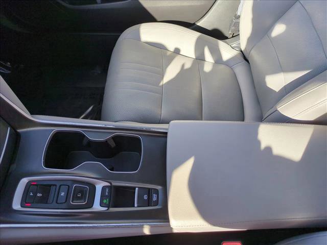 Used 2019 Honda Accord Touring image 16