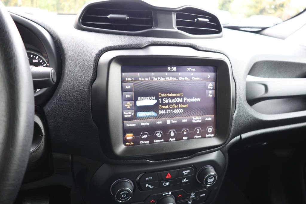 Used 2021 Jeep Renegade Limited w/ Luxury Group II image 16