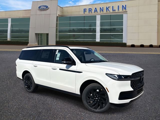 New 2026 Lincoln Navigator L Reserve w/ Jet Appearance Package