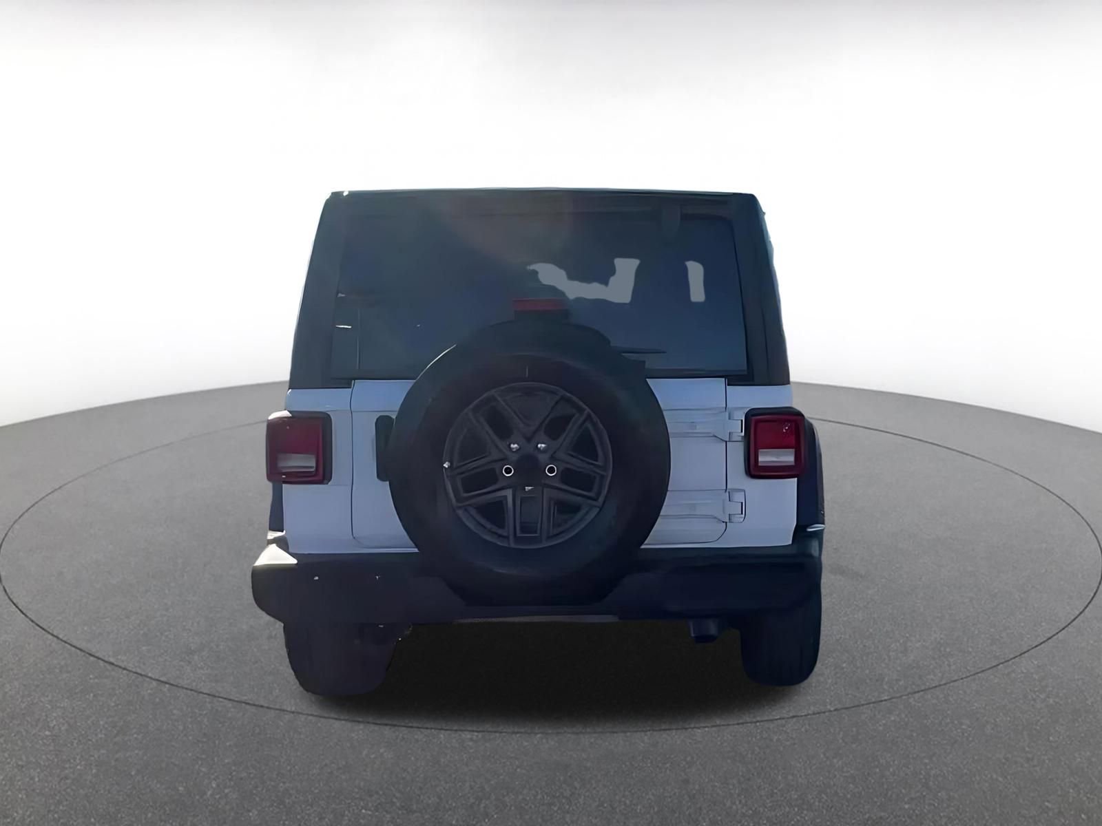 Used 2025 Jeep Wrangler Sport S image 9