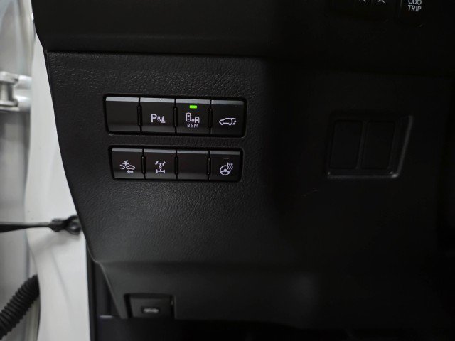 Used 2016 Lexus NX 200t AWD w/ Luxury Package image 32