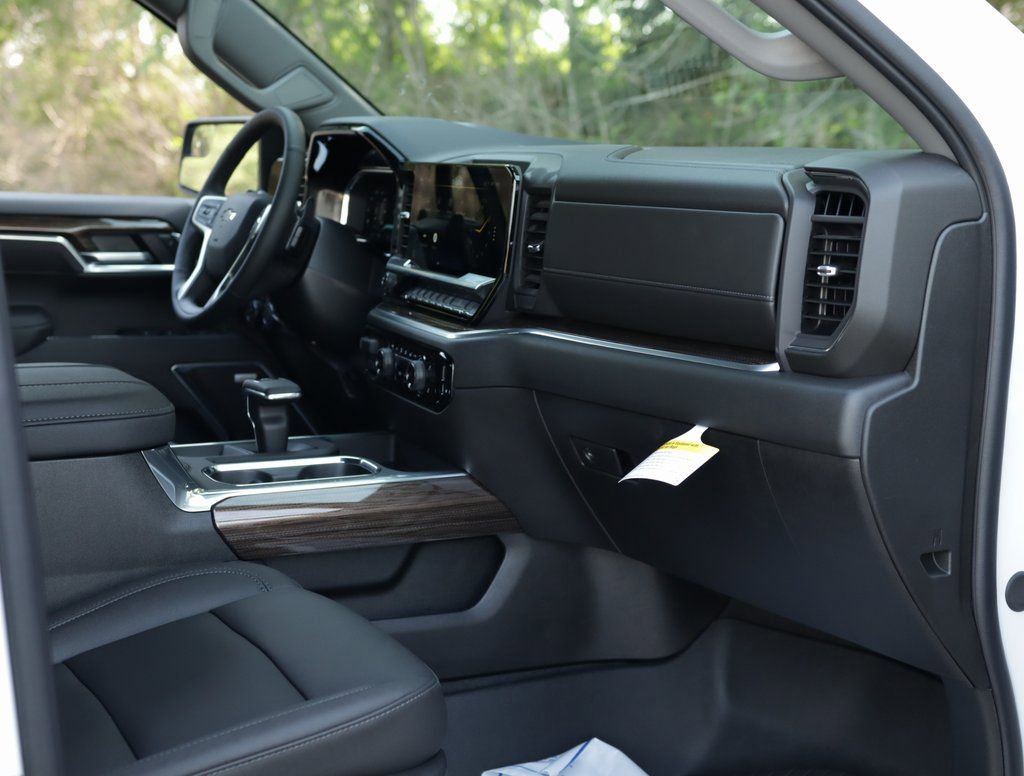 New 2026 Chevrolet Silverado 1500 RST image 32