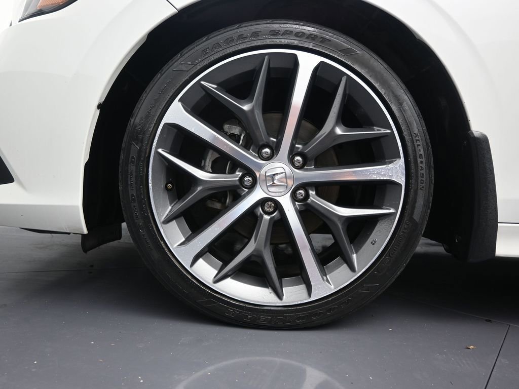 Used 2022 Honda Civic Touring image 9