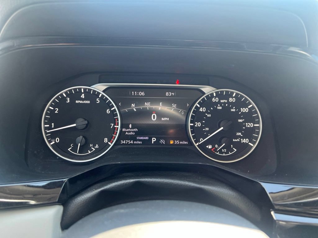 Used 2024 Nissan Pathfinder SL FWD image 3
