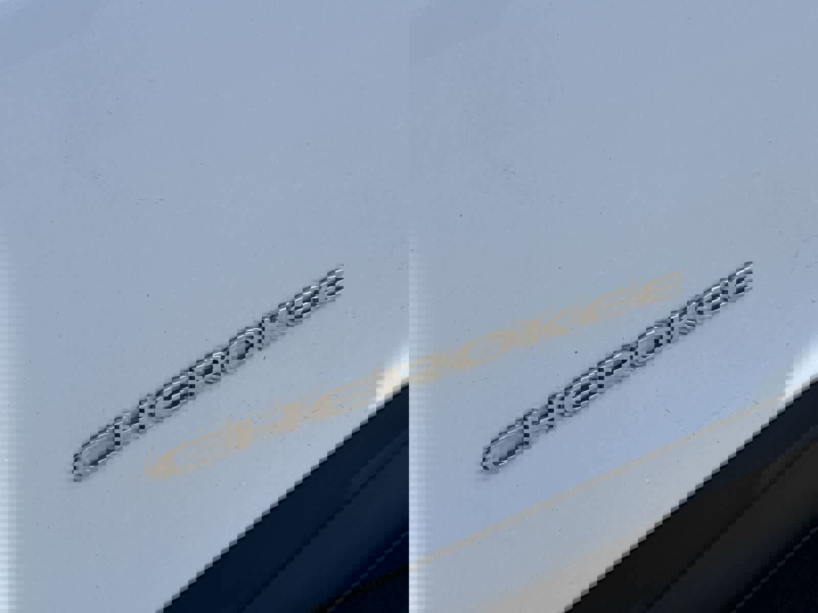 Used 2019 Jeep Cherokee Latitude Plus w/ Cold Weather Group image 33