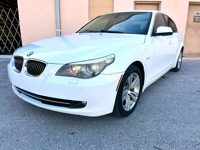 Used 2010 BMW 528i 4dr Sdn 528i RWD image 2