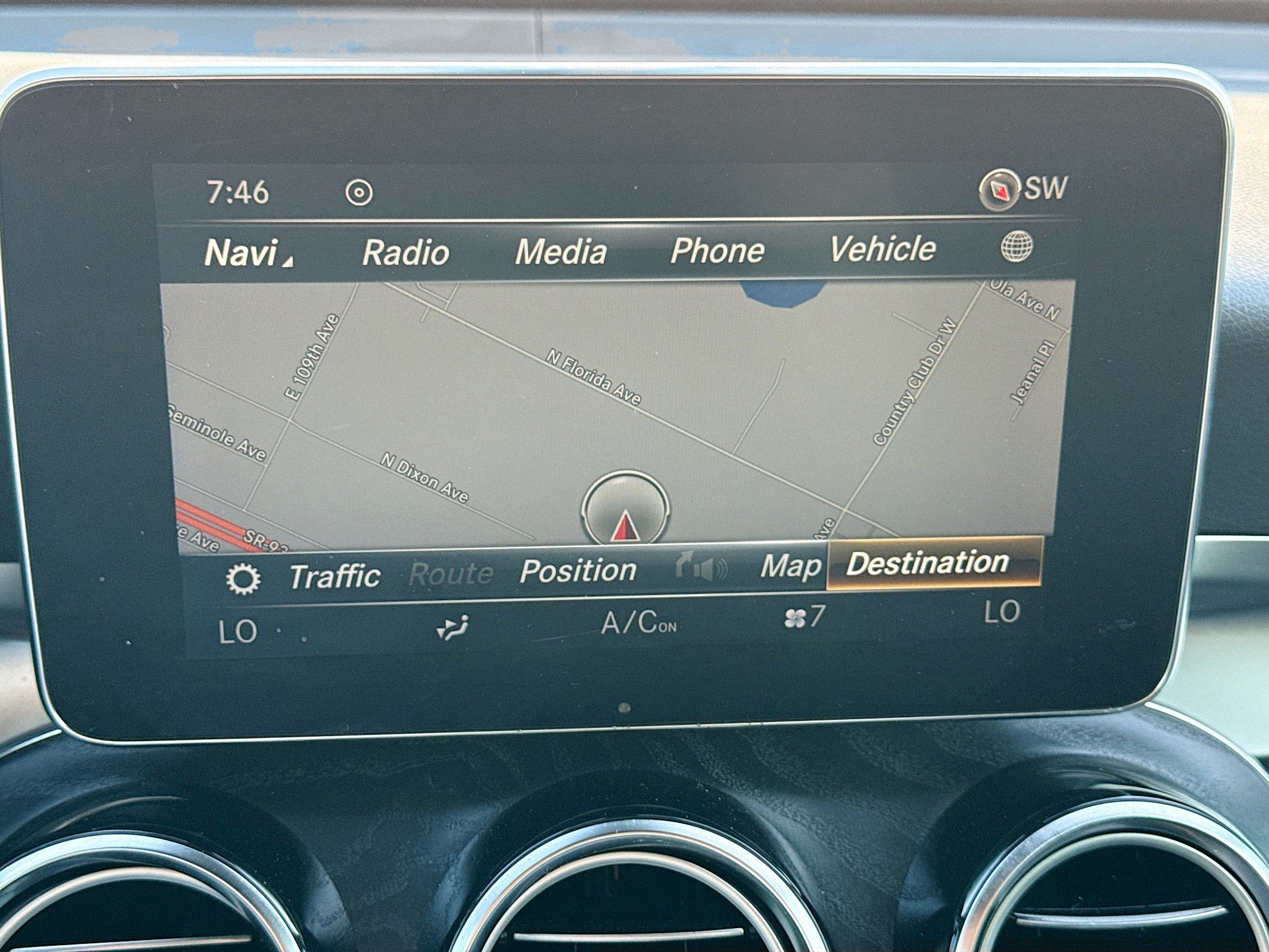 Used 2018 Mercedes-Benz GLC 350e 4MATIC image 32
