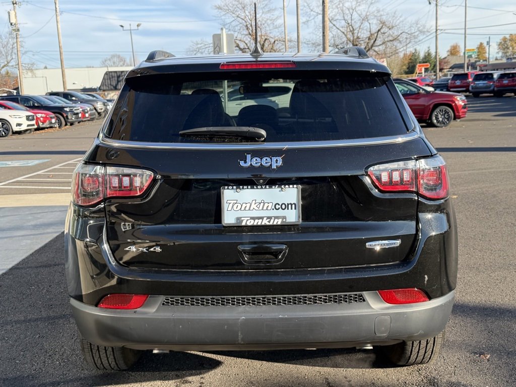 Used 2024 Jeep Compass Latitude image 6