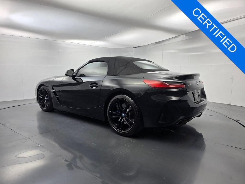 Certified 2023 BMW Z4 M40i w/ Premium Package RWD image 7