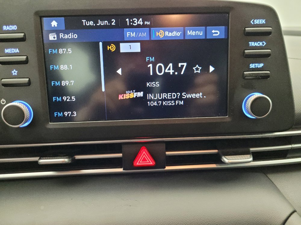 Used 2024 Hyundai Elantra SE FWD image 25