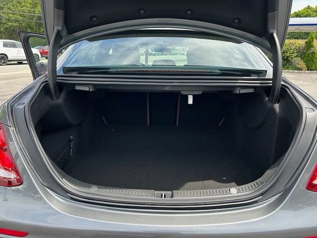 Used 2019 Mercedes-Benz E 300 4MATIC image 10