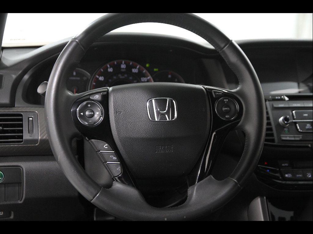 Used 2016 Honda Accord Sport image 7