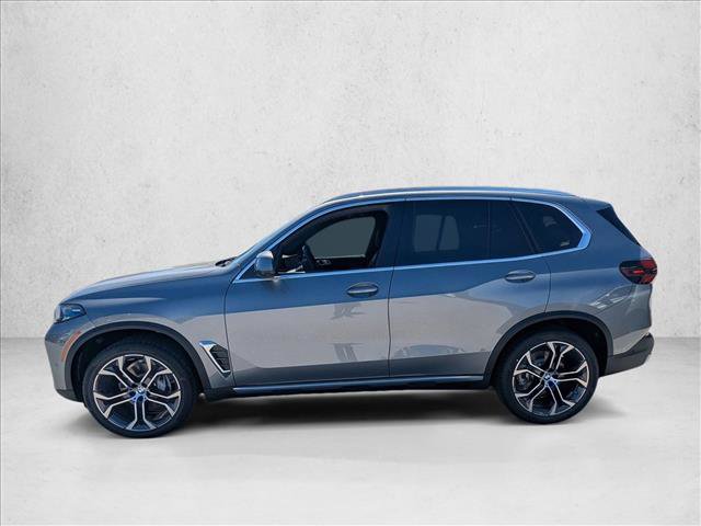New 2026 BMW X5 sDrive40i image 5