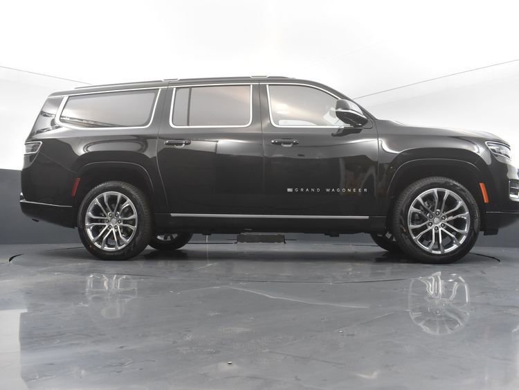 Used 2023 Jeep Grand Wagoneer L Series II w/ Premium Group II image 61