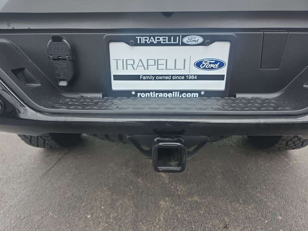 Used 2024 Chevrolet Colorado ZR2 w/ Technology Package AWD/4WD image 11