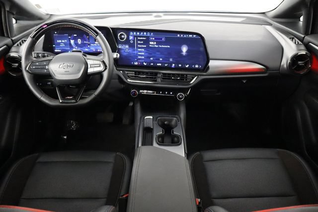 Used 2024 Chevrolet Equinox EV RS FWD image 12