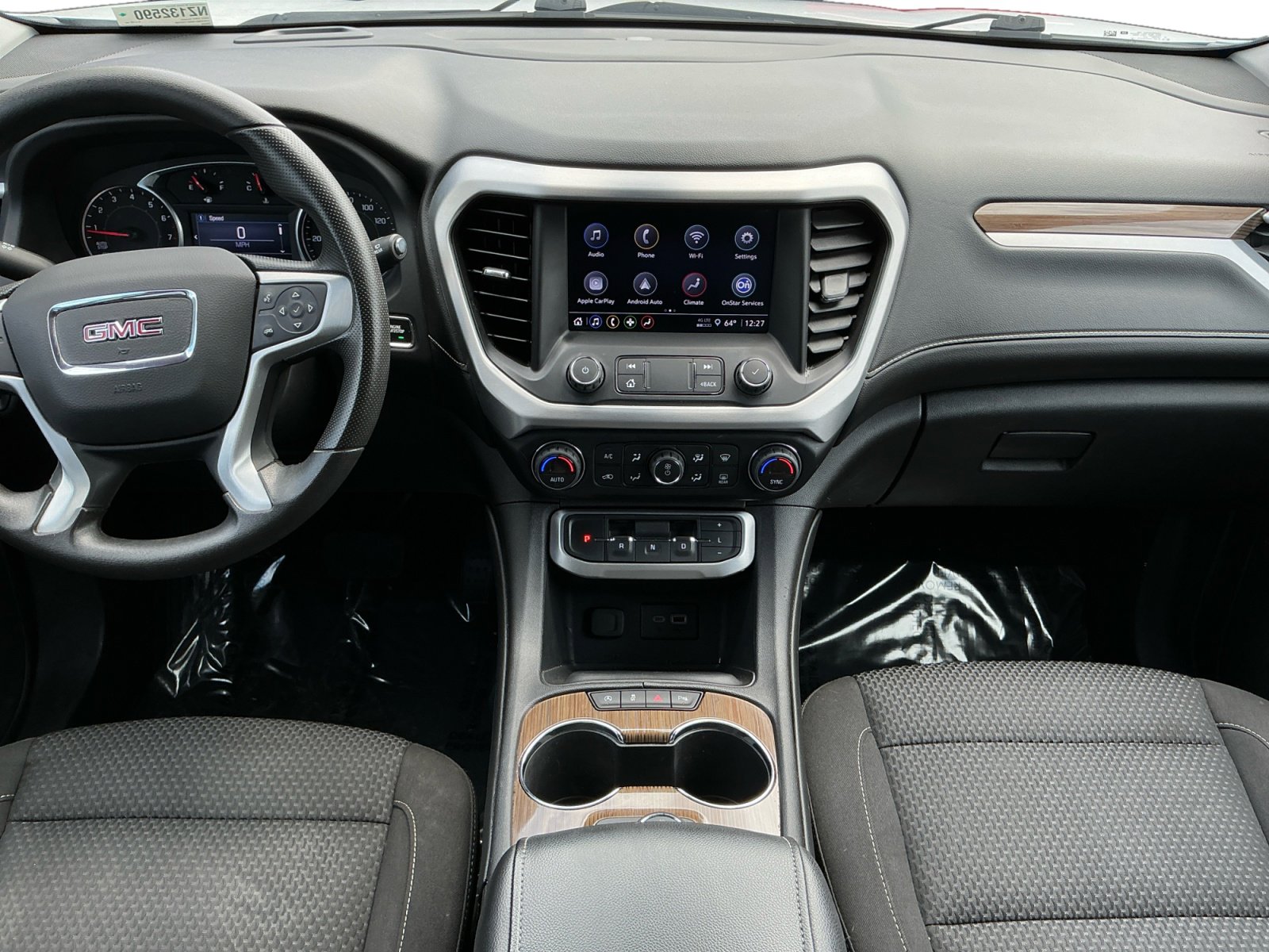 Used 2022 GMC Acadia SLE image 10