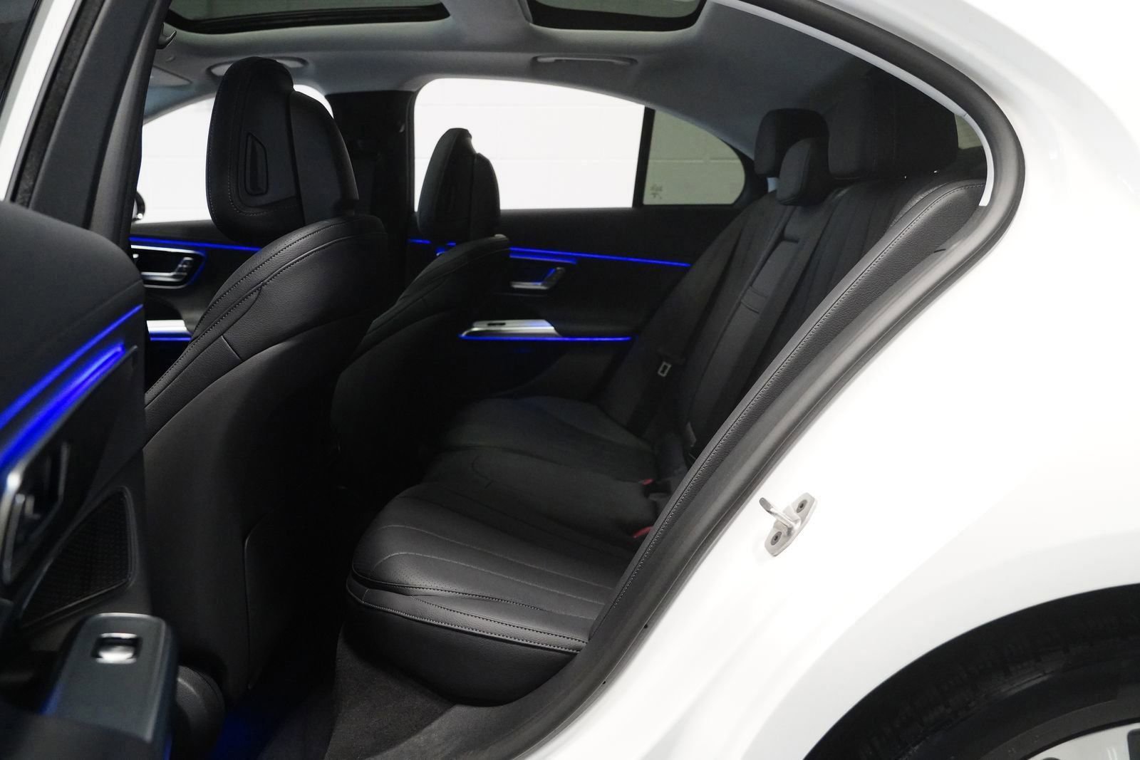 Certified 2025 Mercedes-Benz E 350 4MATIC Sedan image 13