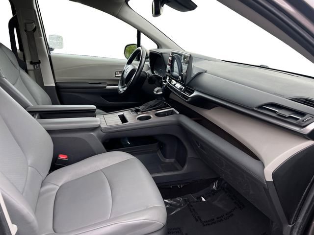 Certified 2024 Toyota Sienna XLE FWD image 20