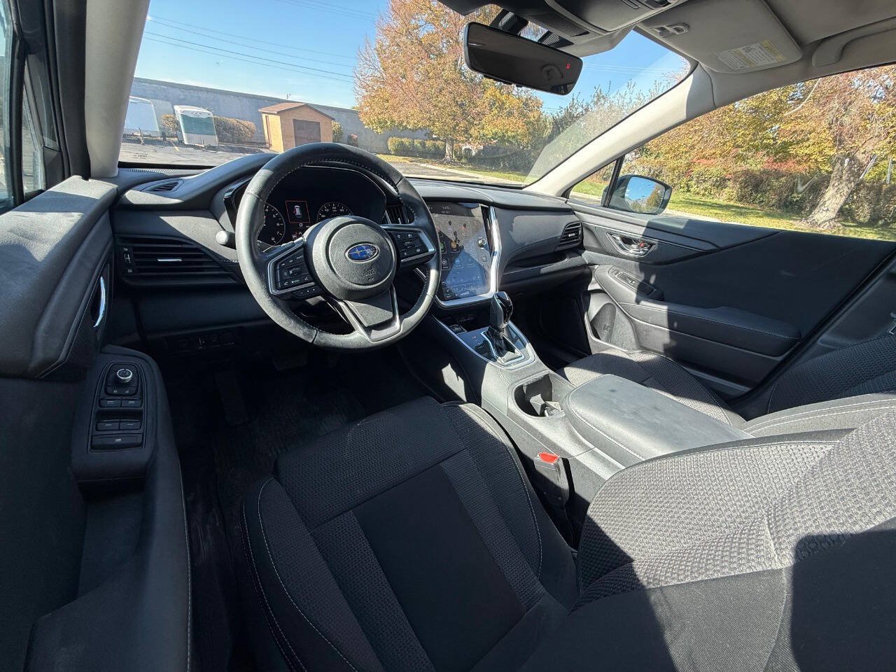 Used 2023 Subaru Outback Premium AWD/4WD image 9