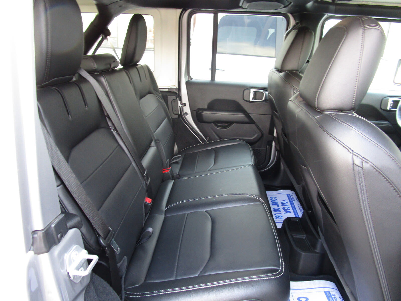 Used 2021 Jeep Wrangler Unlimited Sahara w/ Cold Weather Group image 17