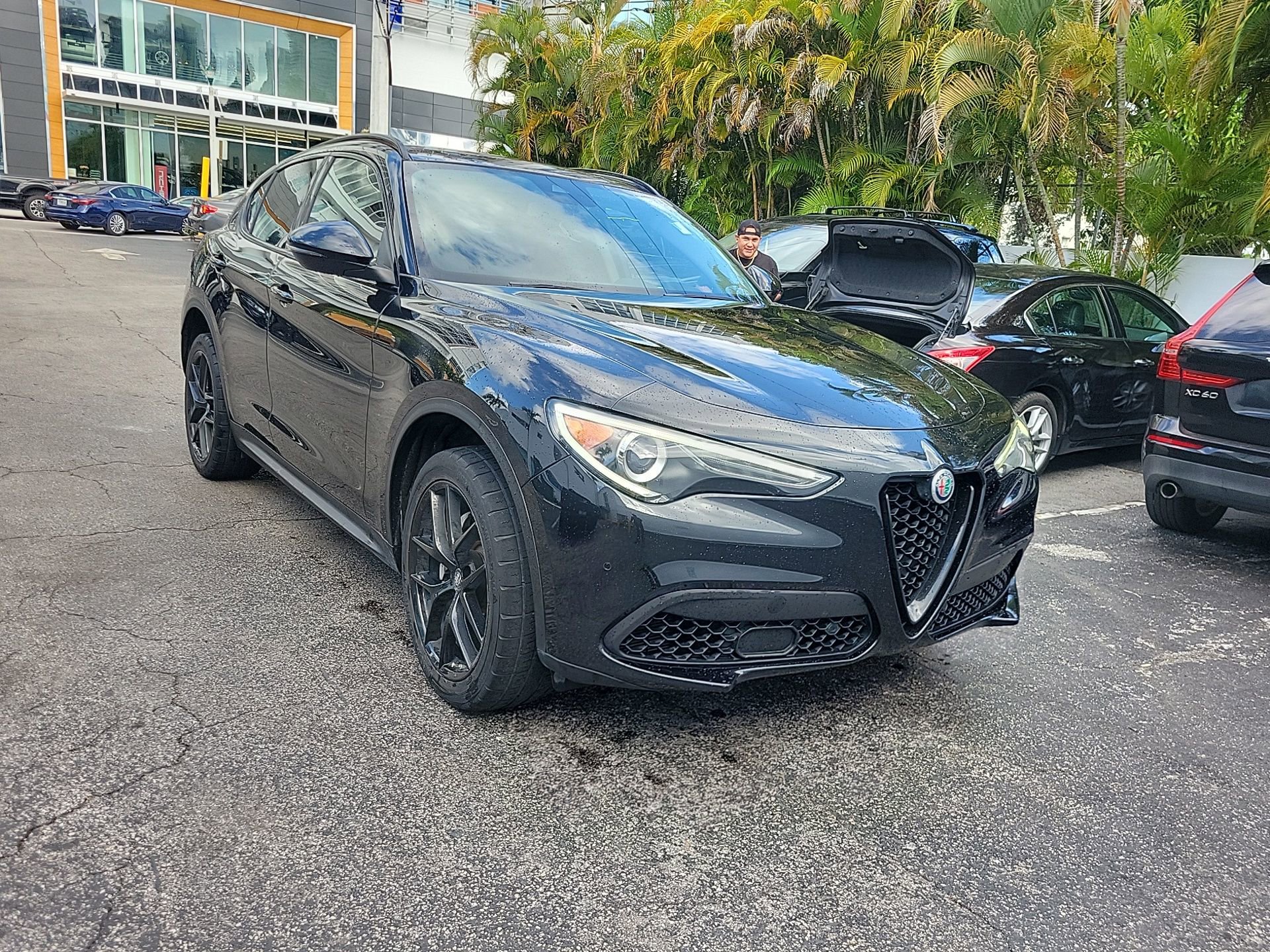 Used 2021 Alfa Romeo Stelvio Sprint w/ Nero Edizione RWD image 6