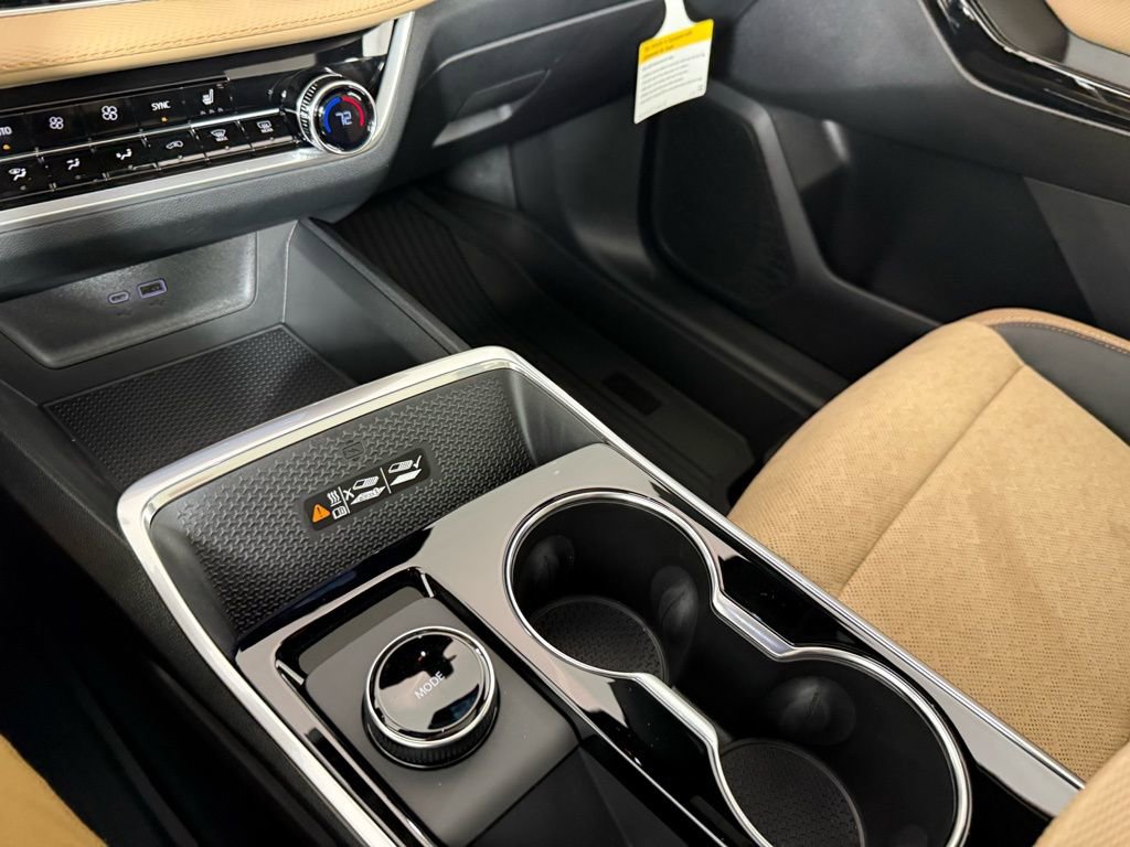 New 2026 Chevrolet Equinox ACTIV w/ LPO, Floor Liner Package image 24