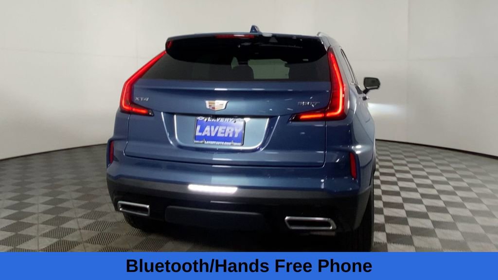 Used 2025 Cadillac XT4 Premium Luxury w/ Cold Weather Package image 11