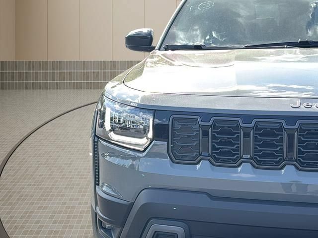 New 2026 Jeep Cherokee Laredo AWD/4WD image 11