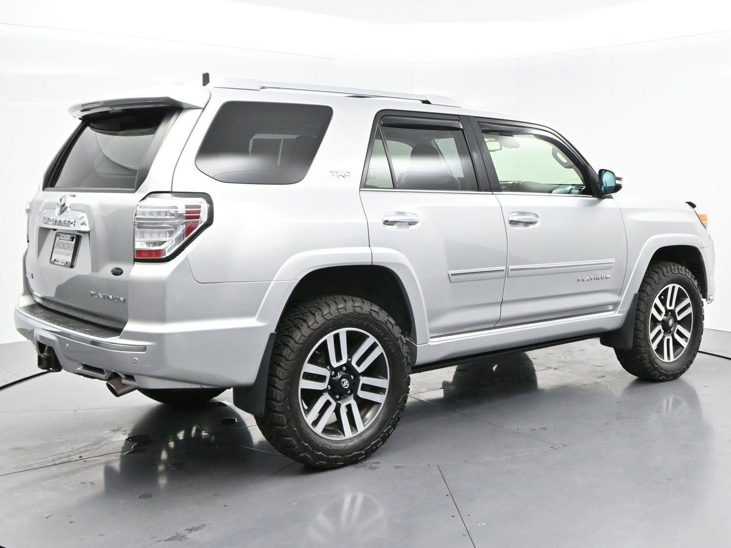 Used 2021 Toyota 4Runner Limited AWD/4WD image 7