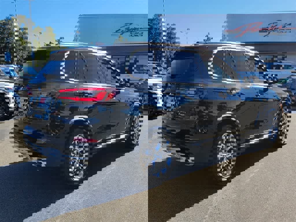 Used 2023 BMW X5 xDrive40i image 6