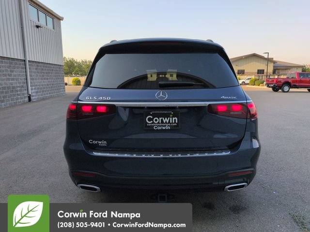 Used 2025 Mercedes-Benz GLS 450 4MATIC image 4