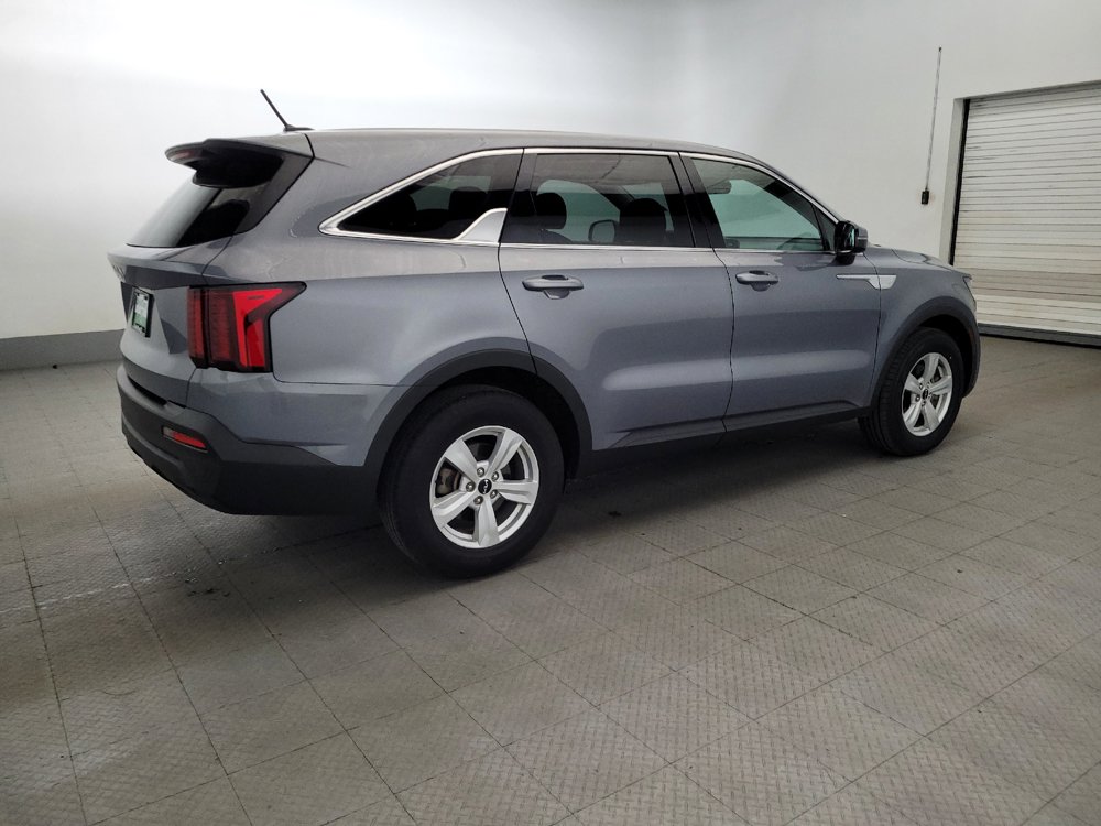 Used 2023 Kia Sorento LX FWD image 10