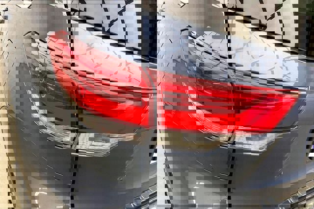 Used 2017 Toyota Highlander XLE image 27