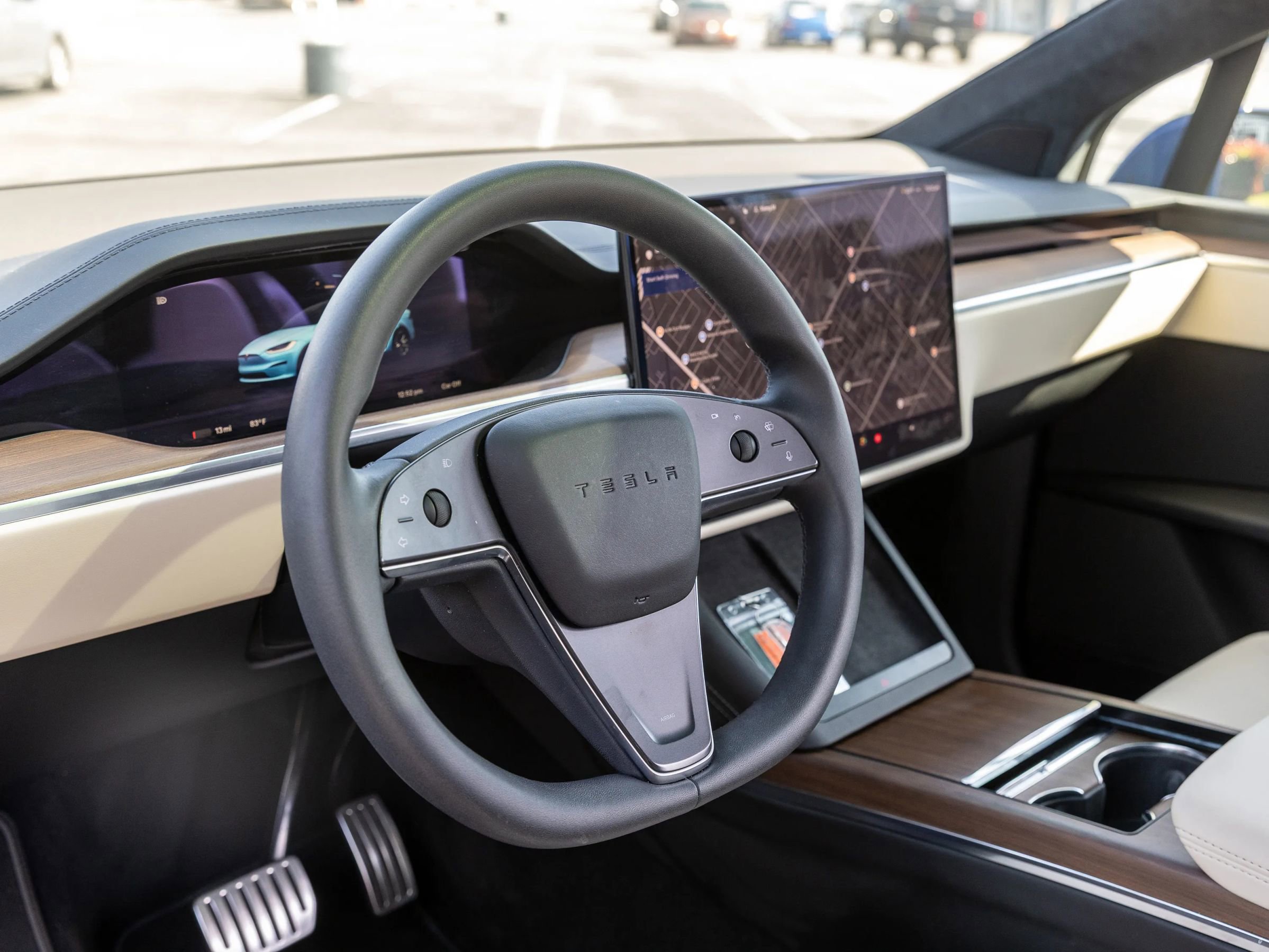 Used 2024 Tesla Model X image 21