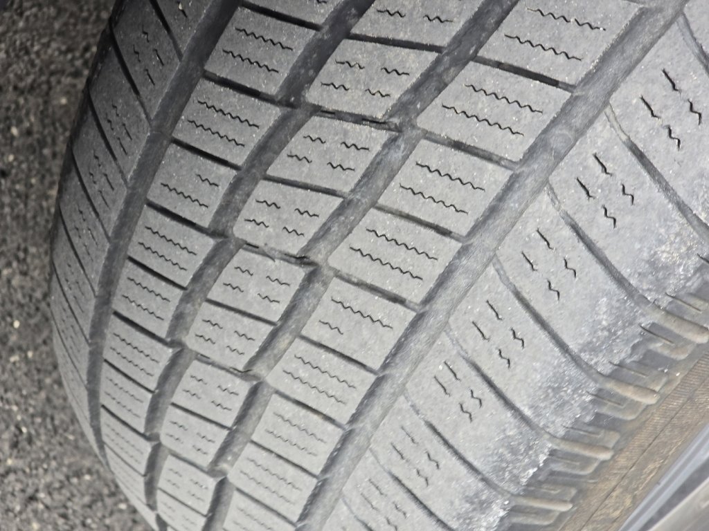 Used 2023 Ford Expedition Limited image 32