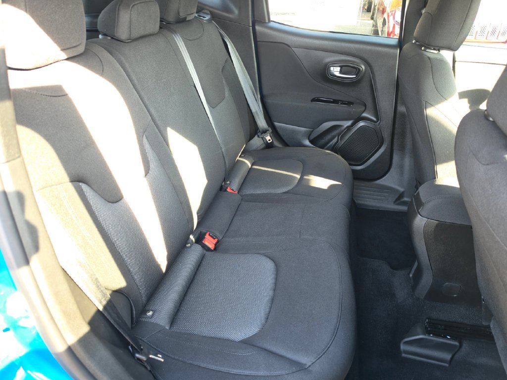 Used 2021 Jeep Renegade Sport w/ Sport Appearance Group AWD/4WD image 20