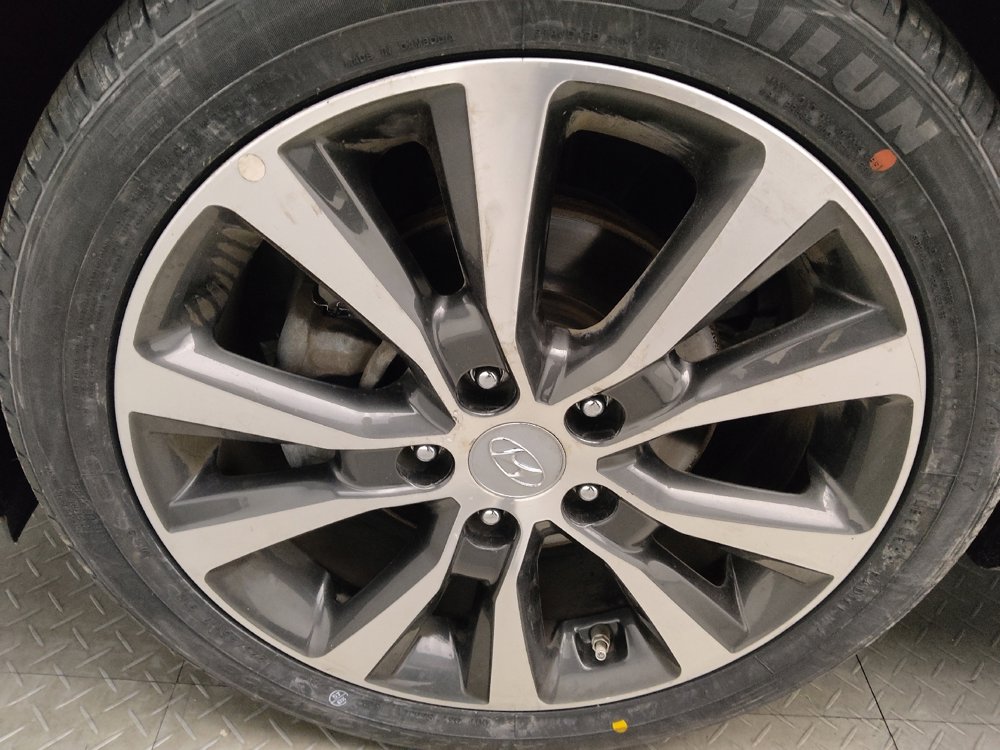 Used 2018 Hyundai Elantra GT image 31